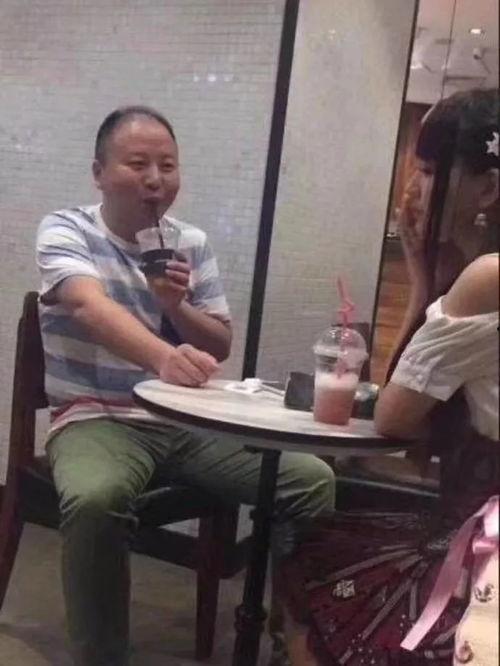 51岁吃瓜群众大叔视频,揭秘娱乐圈幕后故事